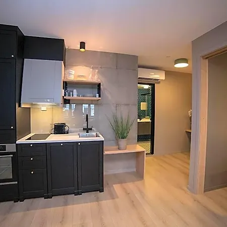 Again Kirkegata 4*